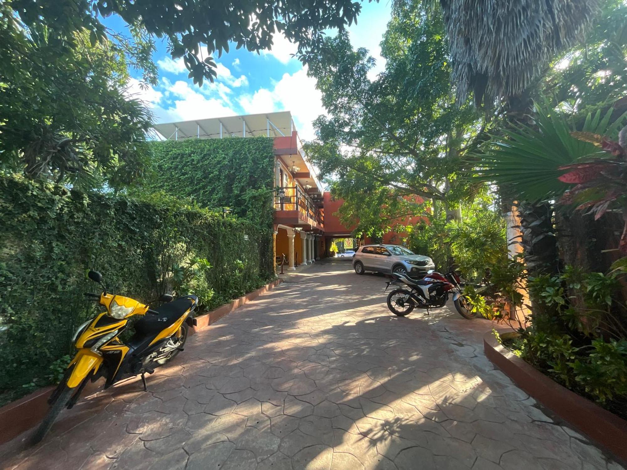 El Zaguan Colonial By Guruhotel Valladolid  Dış mekan fotoğraf
